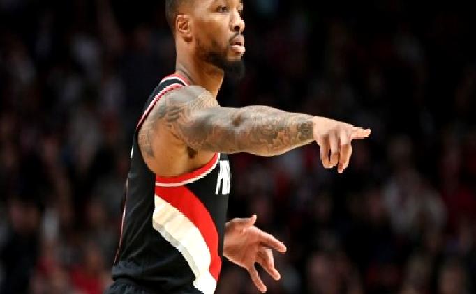 Lillard, kendisine sırt çevirenlerin düşüncelerini duymak istiyor