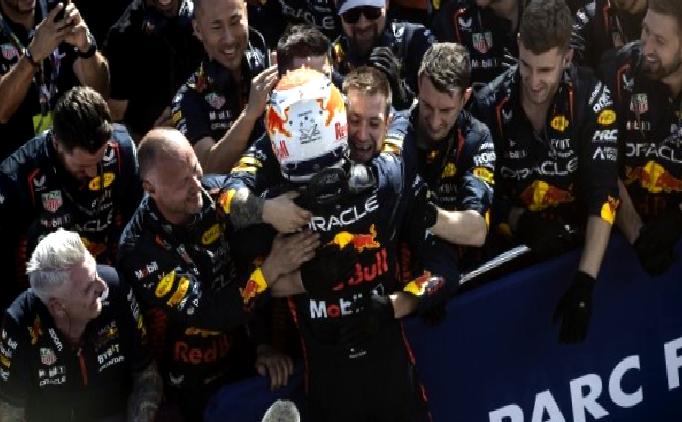 Macaristan GP’e kazanan değişmedi: Max Verstappen