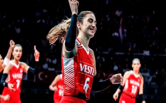 Saliha Şahin: “Siz kimi küçümsüyorsunuz biz Türkiye’yiz”