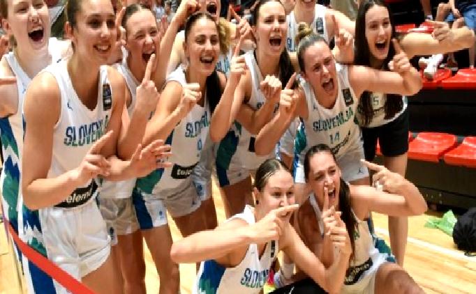 Slovenya’nın genç milli takımı şampiyon oldu