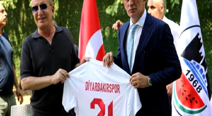 Hacıosmanoğlu: “Kardeşliğin nasıl olduğunu hep beraber gösterelim”