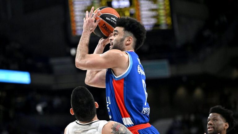 Real Madrid 64-74 Anadolu Efes | MAÇ SONUCU – ÖZET