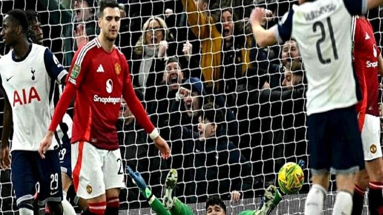Tottenham 4-3 Manchester United (Maç sonucu ÖZET) Altay’lı ManU lig kupasına veda etti!