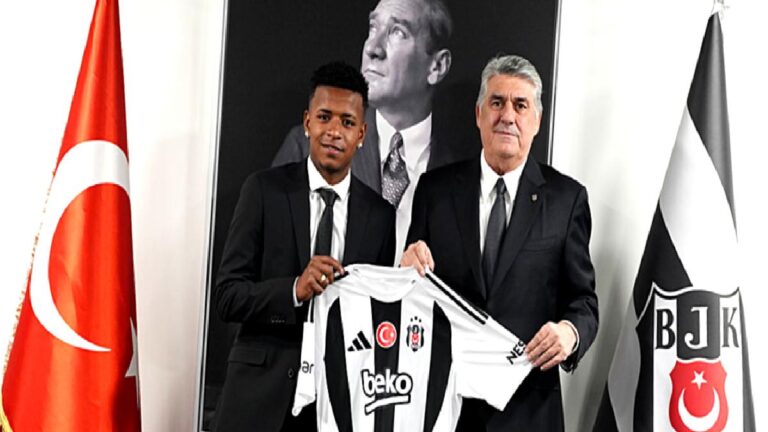 Beşiktaş’ta Keny Arroyo ve Elan Ricardo için imza töreni! Serdar Adalı…