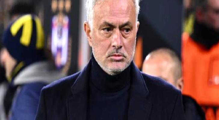 Fenerbahçe, dünyaca ünlü golcüyü istiyor! İtalyanlar yazdı