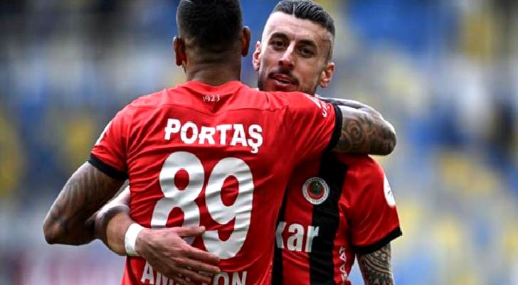 Gençlerbirliği’nin “Süper Lig yürüyüşü” sürüyor