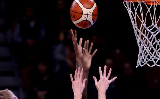 İtalya’da gençler basketbol maçında siyahi bir oyuncuya ırkçı hakaret