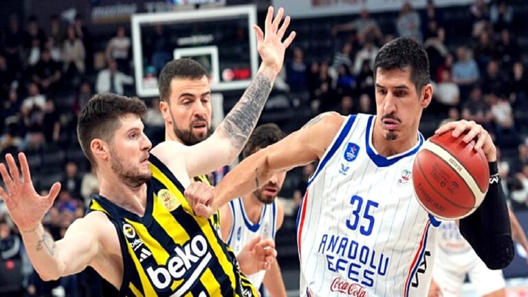 Anadolu Efes 81-82 Fenerbahçe Beko (MAÇ SONUCU ÖZET)
