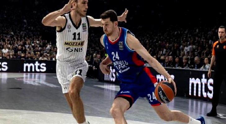 Anadolu Efes, Partizan’ı farka boğdu! 16. galibiyet…