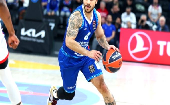 Anadolu Efes Belgrad deplasmanında