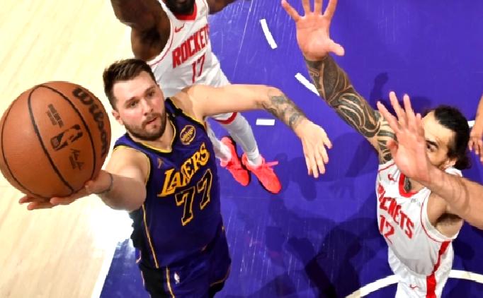 Lakers, Rockets’ı devirerek Batı’da 4. sıradaki yerini sağlamlaştırdı