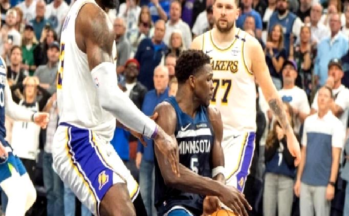 LeBron’dan tartışmalı faul kararına tepki: “El topun bir parçası”