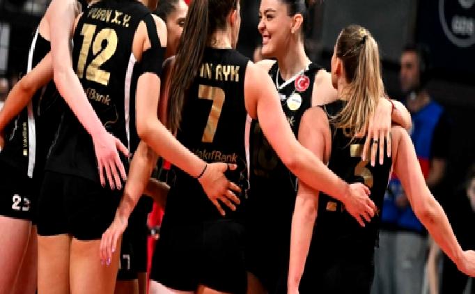 Vakıfbank, final serisinde 2-0 öne geçti!