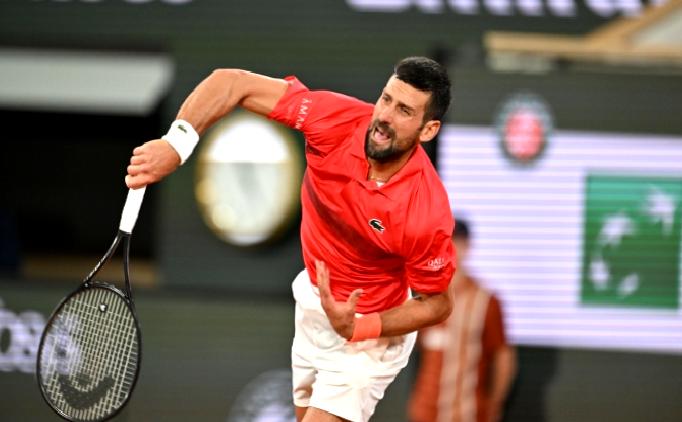 Novak Djokovic adını ikinci tura yazdırdı