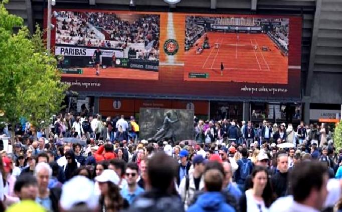 Sezonun ikinci grand slam turnuvası Fransa Açık, Paris’te başladı