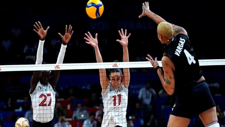 Kanada 0-3 Türkiye (MAÇ SONUCU ÖZET) Filenin Sultanları doludizgin!