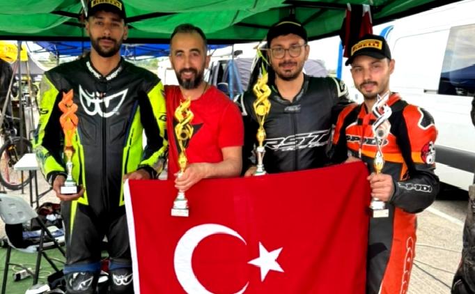 Milli Motosikletçiler, Yunanistan ve Sırbistan’da podyumda!