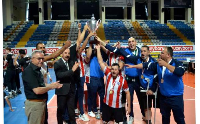 Oturarak Voleybol 1’inci Lig Şampiyonu Kahramanmaraş oldu