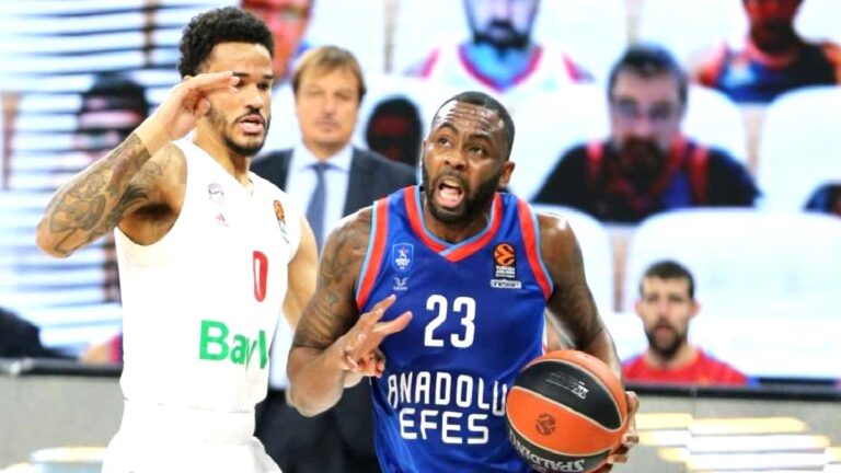 Anadolu Efes Nick Weiler-Babb transferini açıkladı!