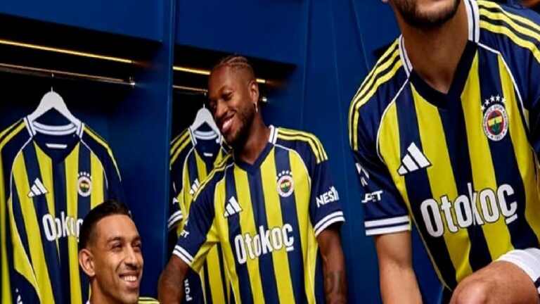 Fenerbahçe 2025-2026 sezonu formalarını tanıttı!
