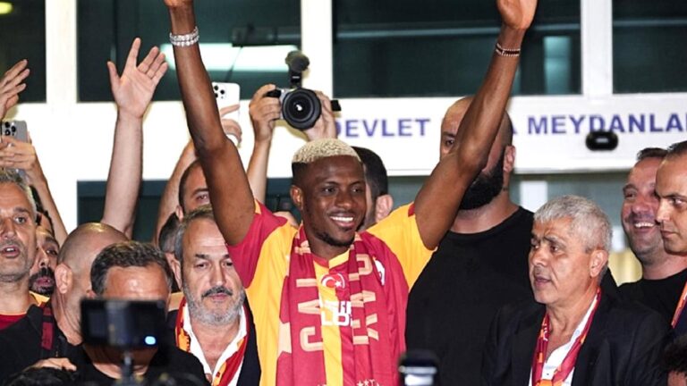 Galatasaray’a Victor Osimhen transferi sonrası dev gelir!