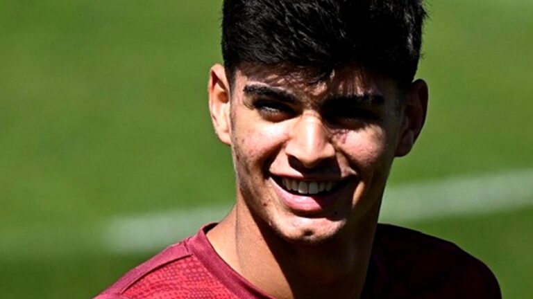 Galatasaraylı genç futbolcu Arda Ünyay: Buraya gelmek için çok çalıştım