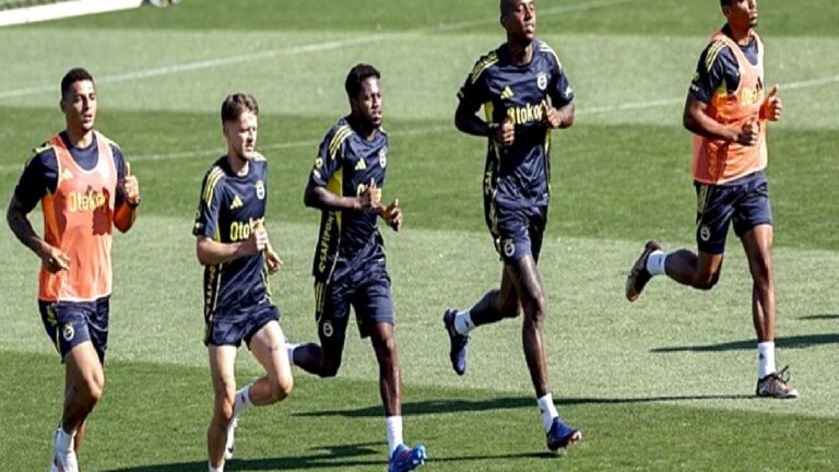 TRANSFER HABERLERİ | Fenerbahçeli yıldız Premier Lig’e geri dönüyor! Kiralık olarak…