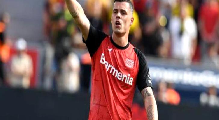 Xhaka Leverkusen’e bizzat iletti! İşte gitmek istediği takım