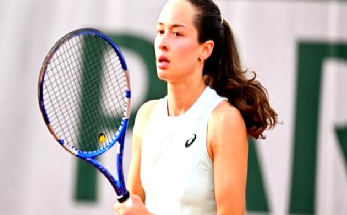 Zeynep Sönmez, Wimbledon’da çiftlerde de yoluna devam ediyor