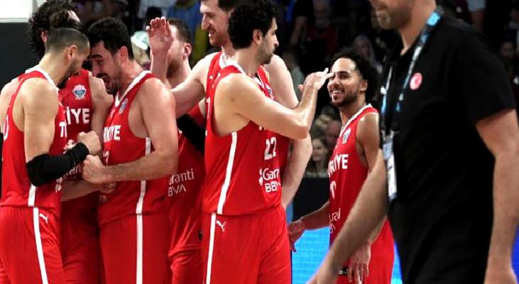 12 Dev Adam’ın rakibi Çekya! Hedef 2’de 2