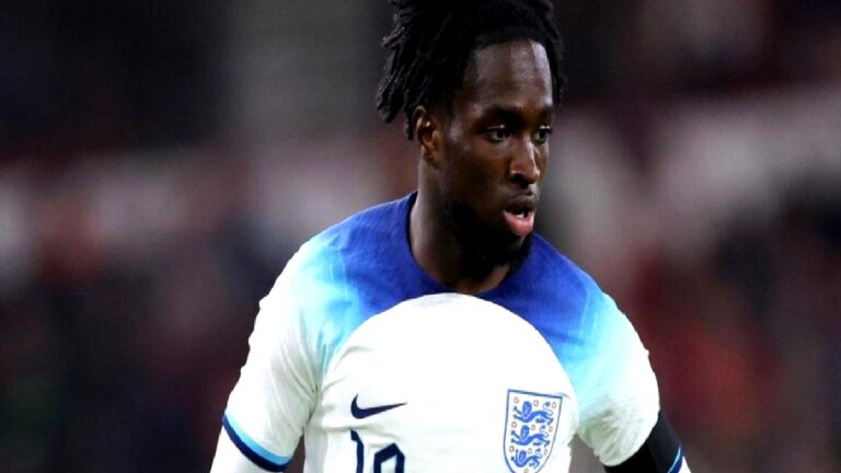 Beşiktaş ve Fenerbahçe’yi transferde üzen haber!