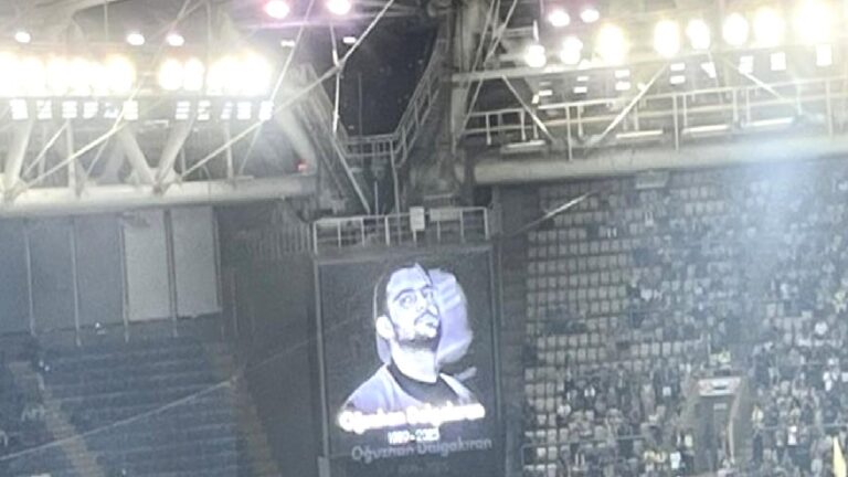Fenerbahçe hayatını kaybeden yayıncı Oğuzhan Dalgakıran’ı andı!
