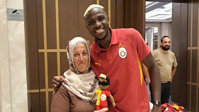 Kayserili Neslihan teyze ile Victor Osimhen bir araya geldi