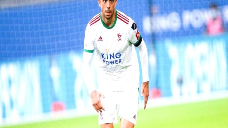 Köln Cenk Özkacar’ı kiralık olarak kadrosuna kattı