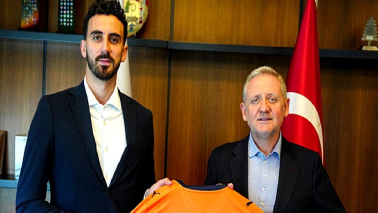 RAMS Başakşehir’de kaleci Muhammed Şengezer’in sözleşmesi uzatıldı