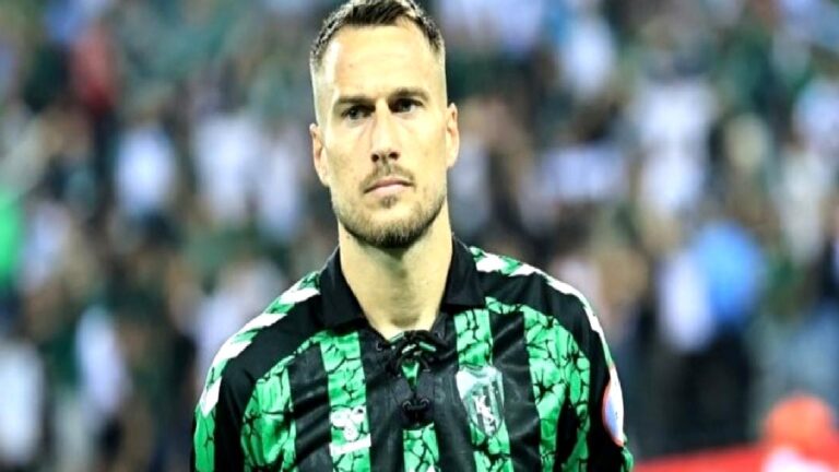 Vukovic Sakarya’ya