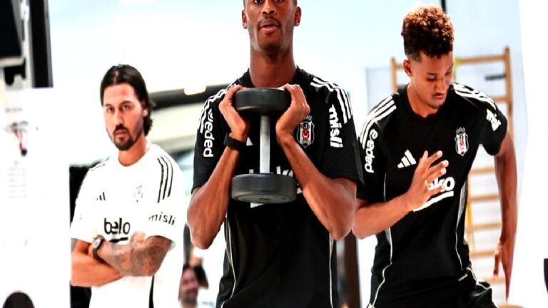 Beşiktaş’ın RAMS Başakşehir mesaisi sürüyor