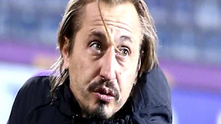 Galatasaray Futbol Direktörü Yardımcısı Ayhan Akman görevinden ayrıldı!