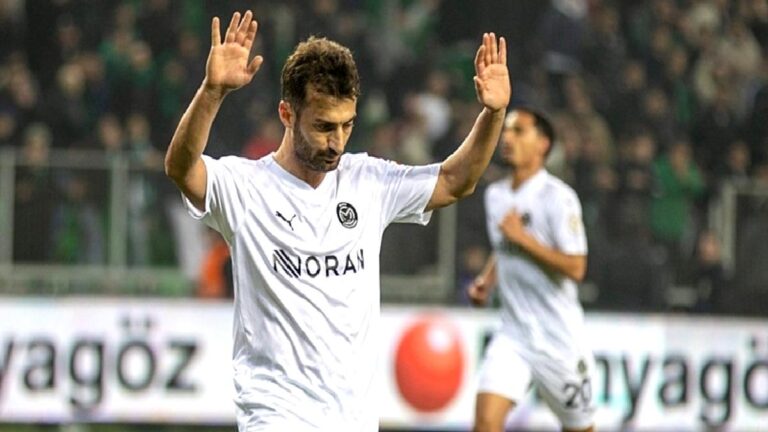 Aliağa FK Burak ile anlaştı