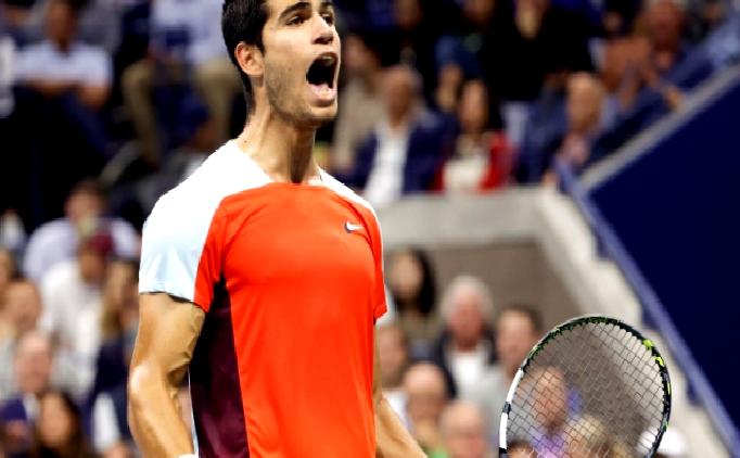 Avustralya Açık’ta Alcaraz ve Sabalenka, 4. tura çıktı