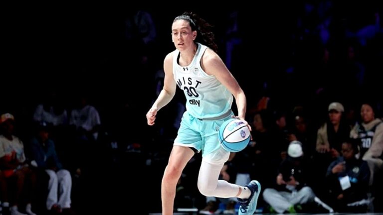 Breanna Stewart yeniden Fenerbahçe Opet’te
