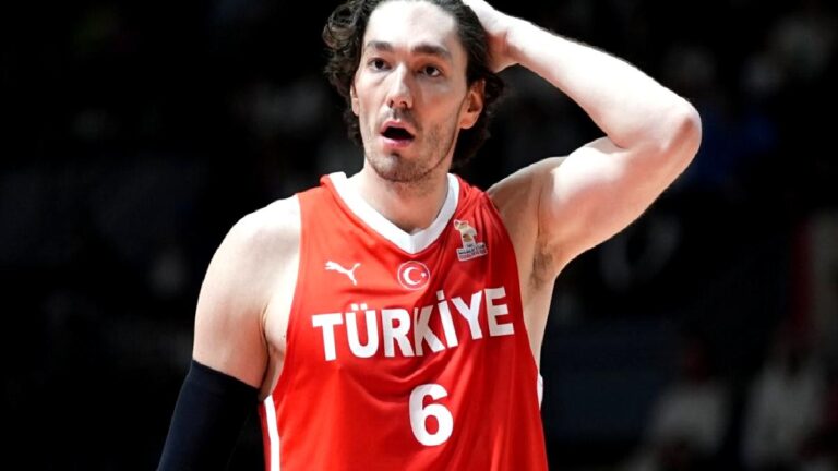 Cedi Osman’dan Tarık Biberovic’in performansı için açıklama!