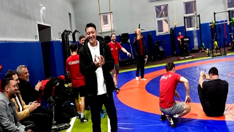 Mesut Özil: Benim gönlüm Fenerbahçe’den yana!