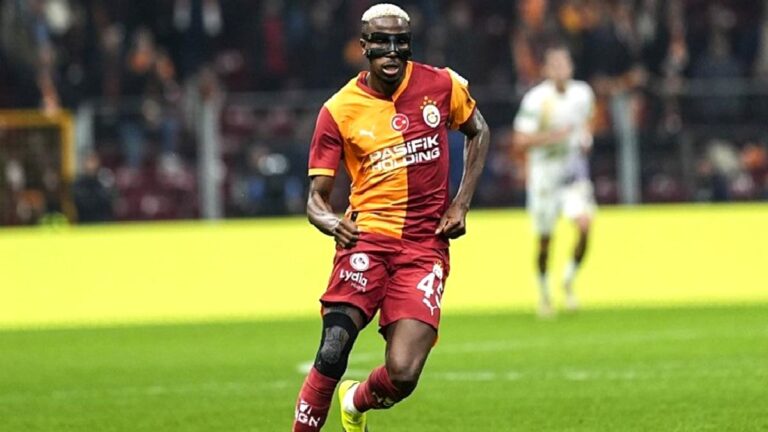 Victor Osimhen film gibi olan hayat hikayesini anlattı!