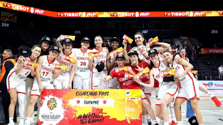 A Milli Kadın Basketbol Takımı’nın Dünya Kupası sevinci