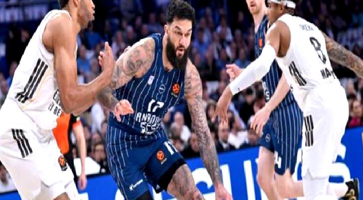 Anadolu Efes, İspanya deplasmanında istediğini alamadı