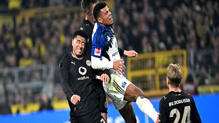 Borussia Dortmund 10 dakikada döndü!