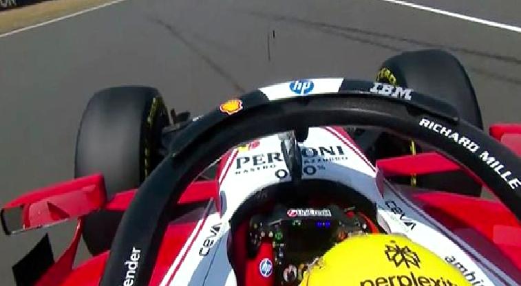 Lewis Hamilton spin attı! İşte o anlar