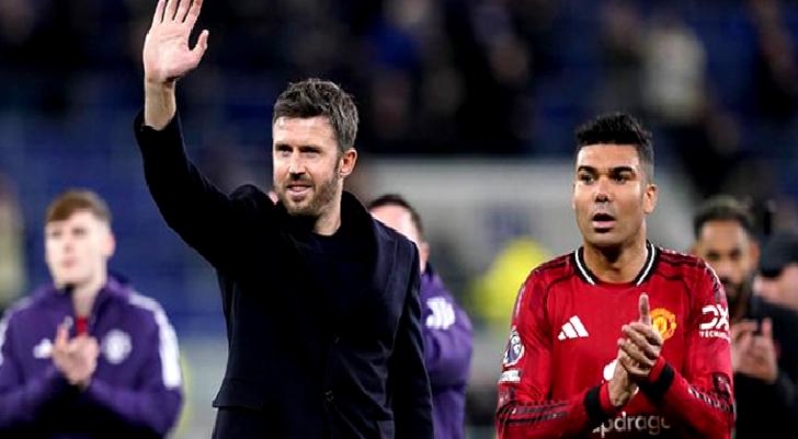 Manchester United için flaş iddia! Yeni teknik direktör…