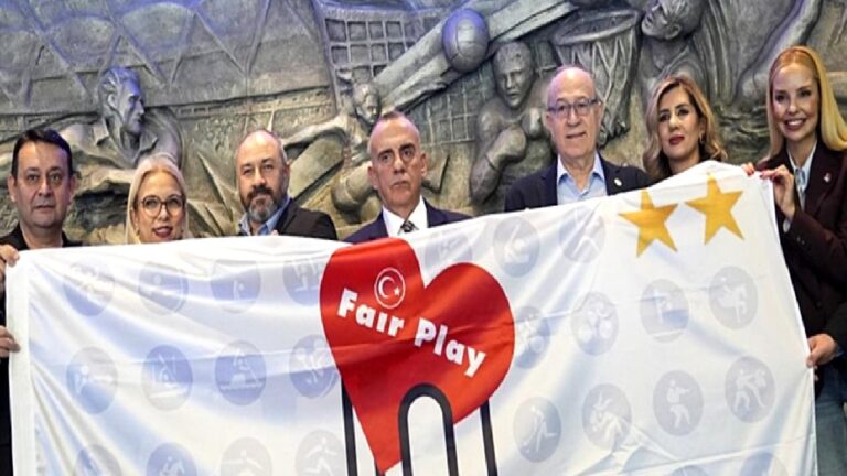 TMOK tarafından Fenerbahçe’ye “Fair Play Altın Şeref Bayrağı” verildi